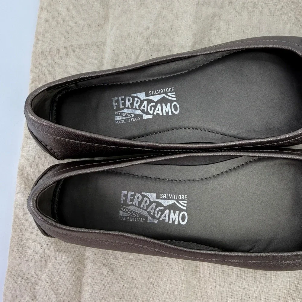 Salvatore Ferragamo Calandria‎ Metallic Kid Leather Gancini Flats Mercurio 8.5 B